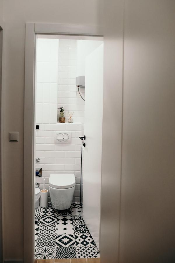 Studio Apartman Mia Zupanja Exterior foto